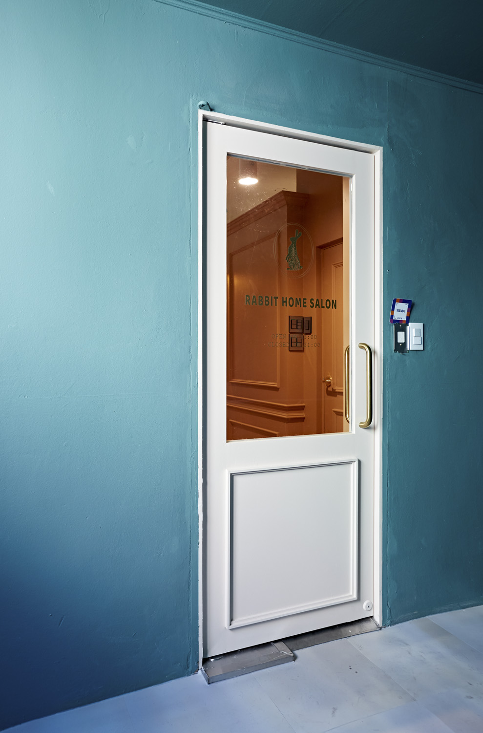 简约复古，33 平米美容室设计展现个性魅力-16