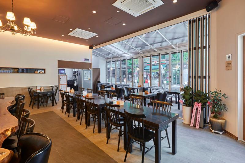 26 平极简餐厅设计 | 清爽氛围的餐饮空间-10