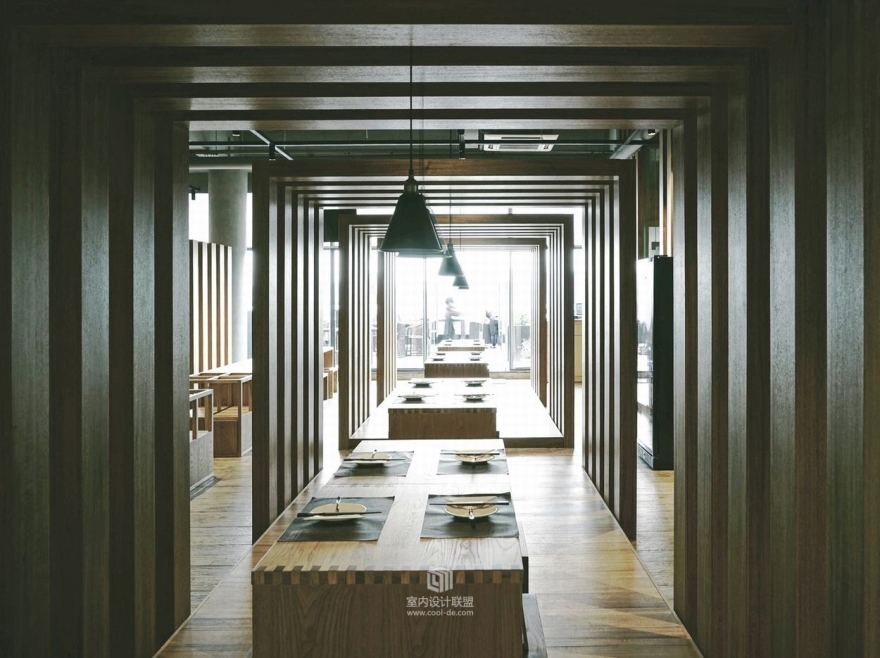 Fanbo Zeng 设计--深圳fun.noodle bar餐厅-11