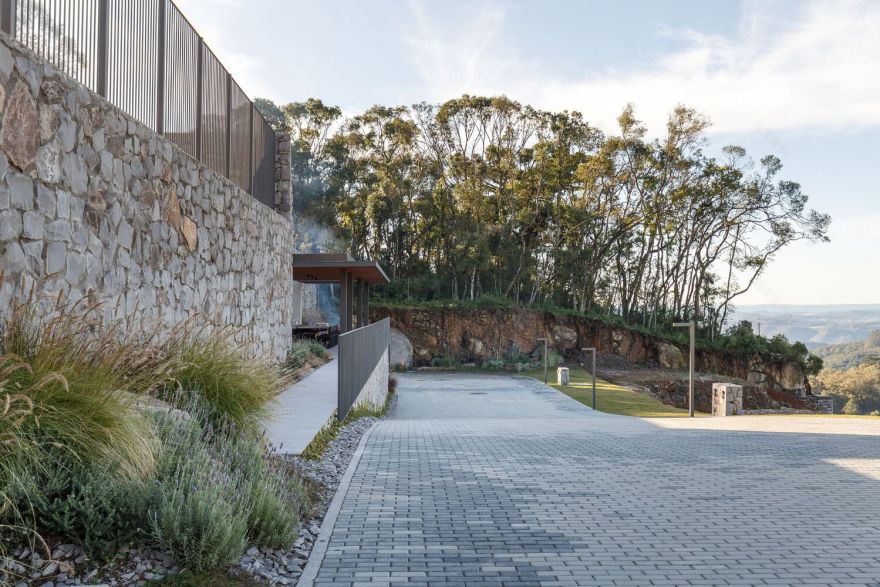 Roccia Residential Condominium | 石墙与自然共生的巴西生态住宅-51