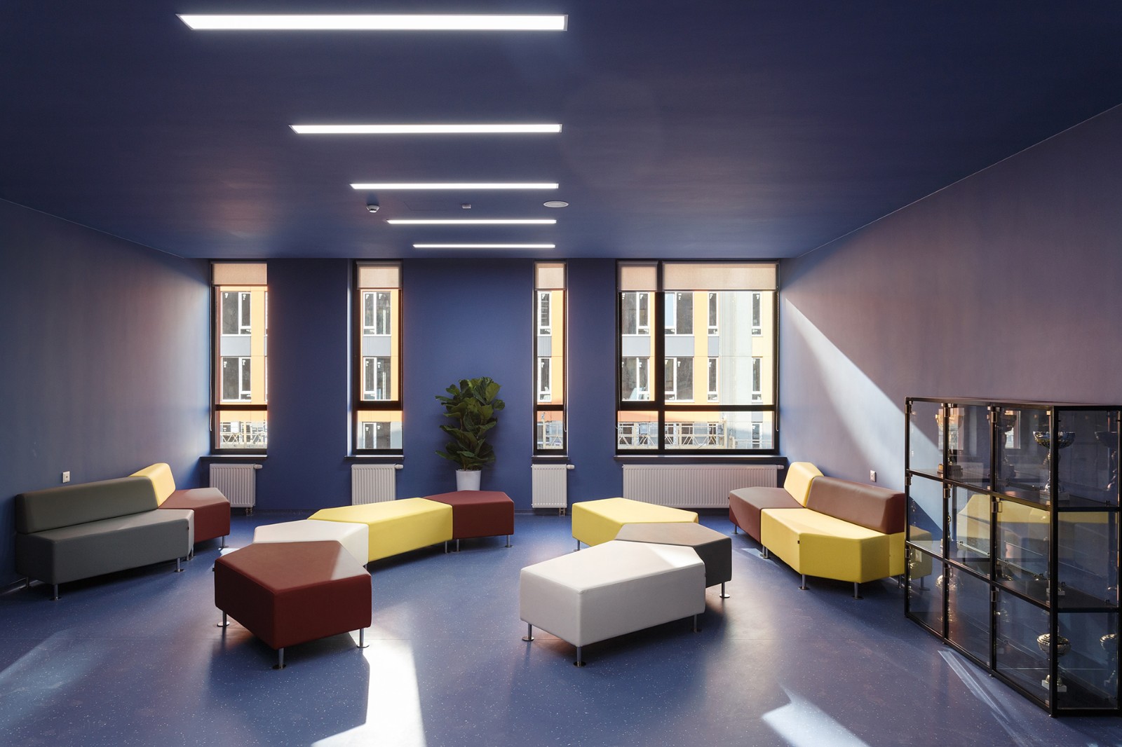 乌克兰基辅 A+ 学院 SVOYA studio-32