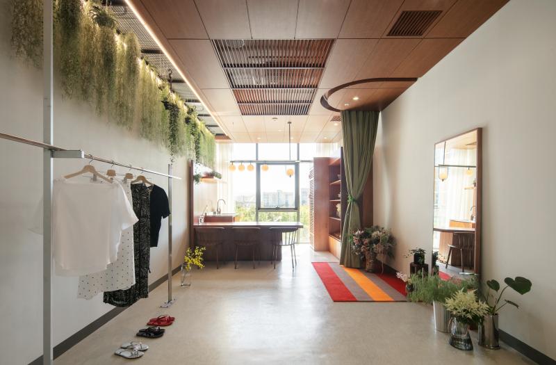 意式风情鲜花服饰店，打造浪漫室内空间-2