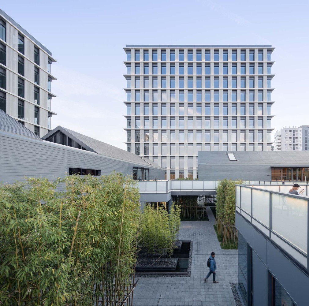 上海张润办公楼——现代办公空间的绿色创新-35