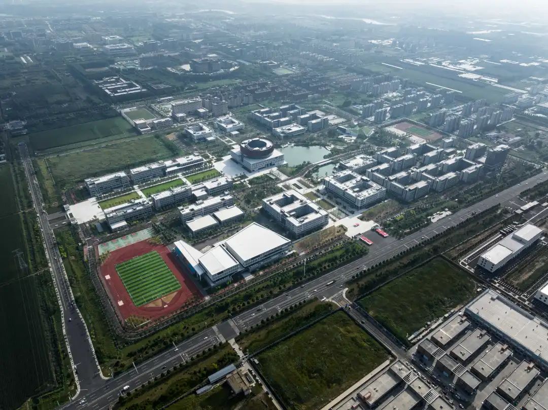 淄博大学城一期图书馆,会堂及学生活动中心丨中国淄博丨清华大学建筑设计研究院有限公司-2