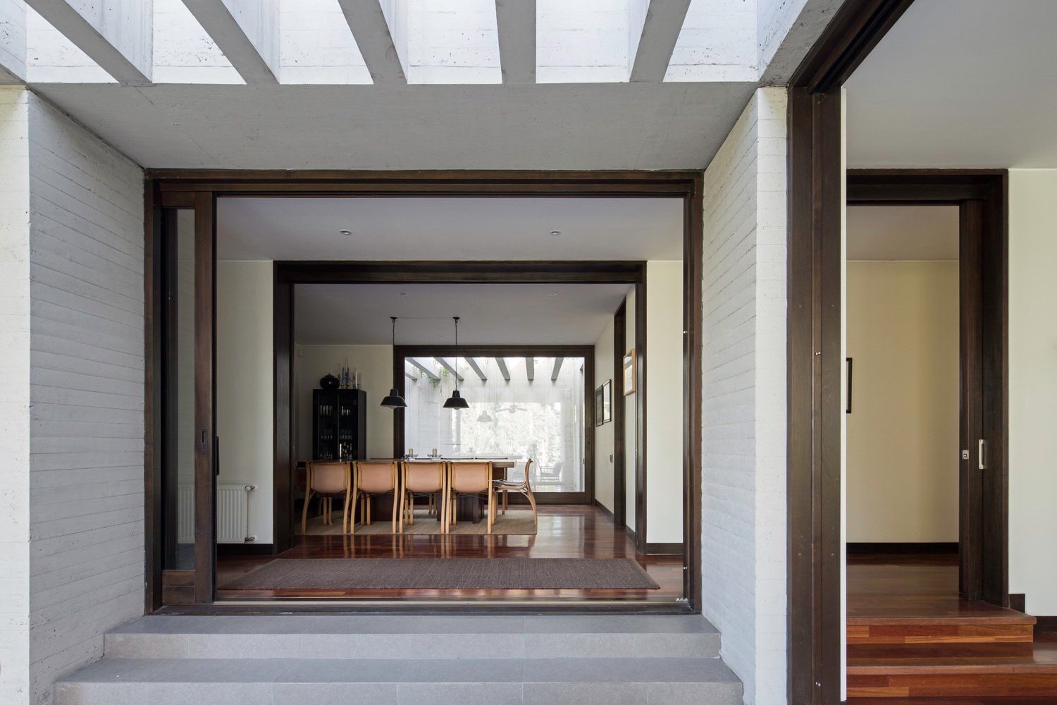 智利森林中的光影之家-19