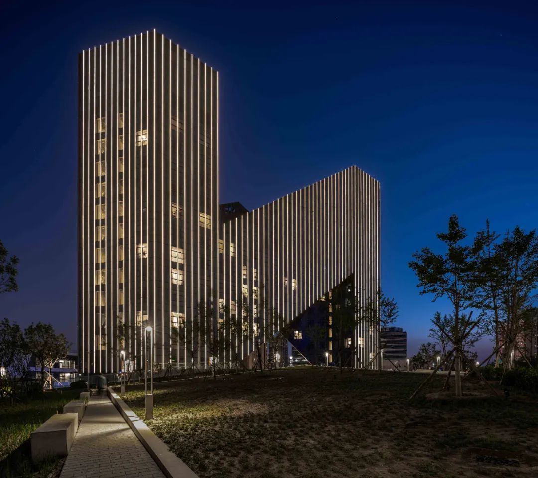 新作|青核INNNG国际人才社区建筑照明设计-10