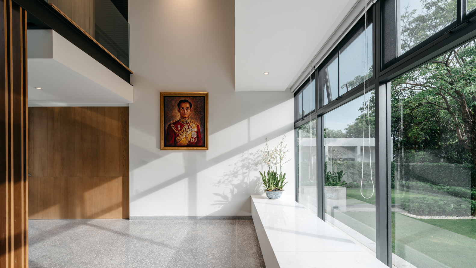 泰国现代悬浮之家-41