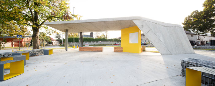 瓦韦尔尼察的乡村广场-21