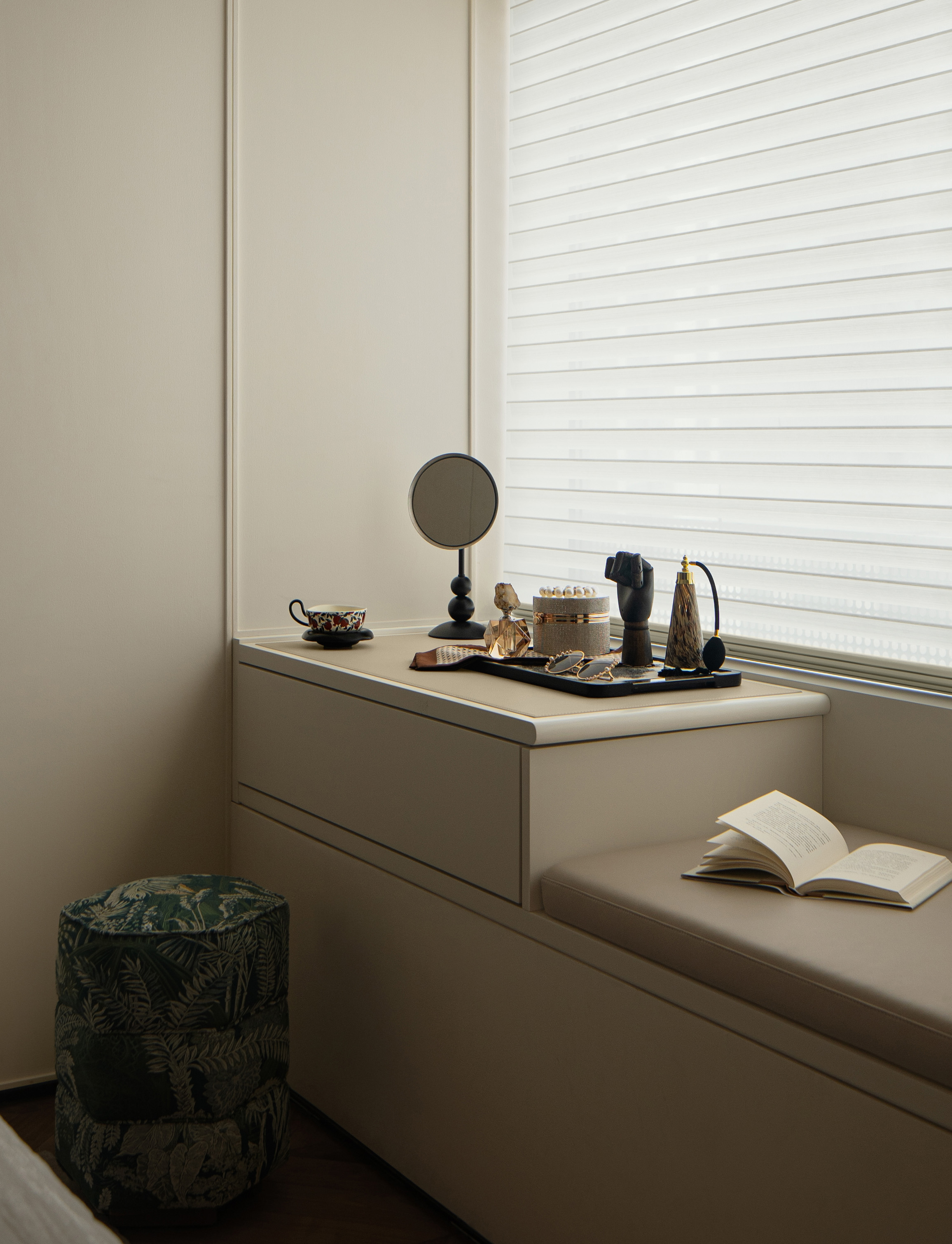 深圳天健和瑞府样板房丨中国广东丨软装零次方陈设设计,硬装朴悦设计,诗意空间设计-17