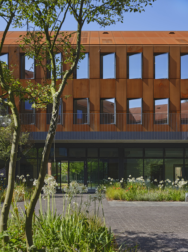 国王学校国际学院的现代演绎-29