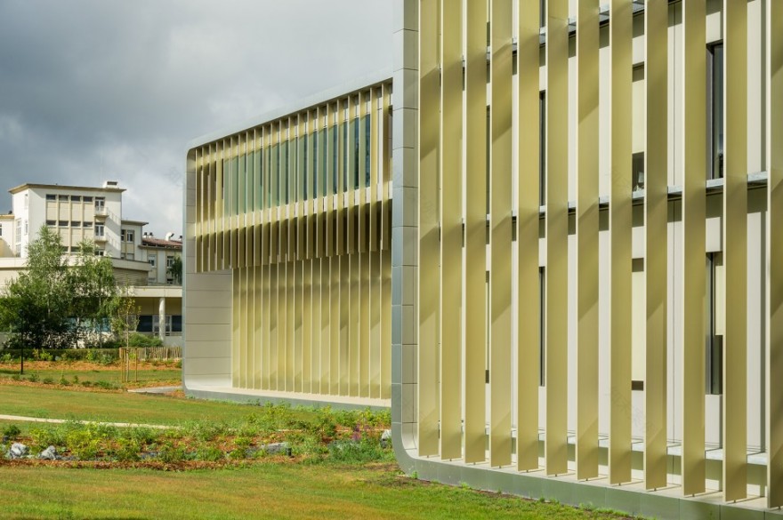 普瓦提埃大学中心医院行政中心 · 现代简约设计-11