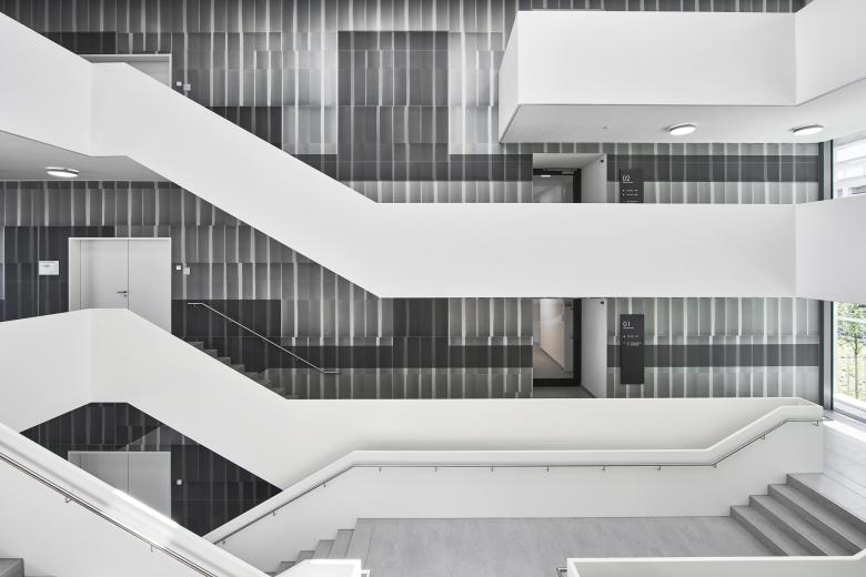 KARLUNDP GESELLSCHAFT VON ARCHITEKTENH丨FÜHRUNGSUNTERSTÜTZUNGSSCHULE DER BUNDESWEHR – LEHRSAAL- UND FUNKTIONSGEBÄUDE丨德国-12