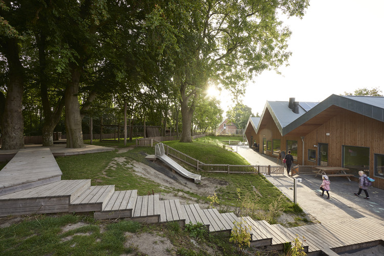 丹麦日托中心“Galaxen”营造温馨儿童友好环境-14