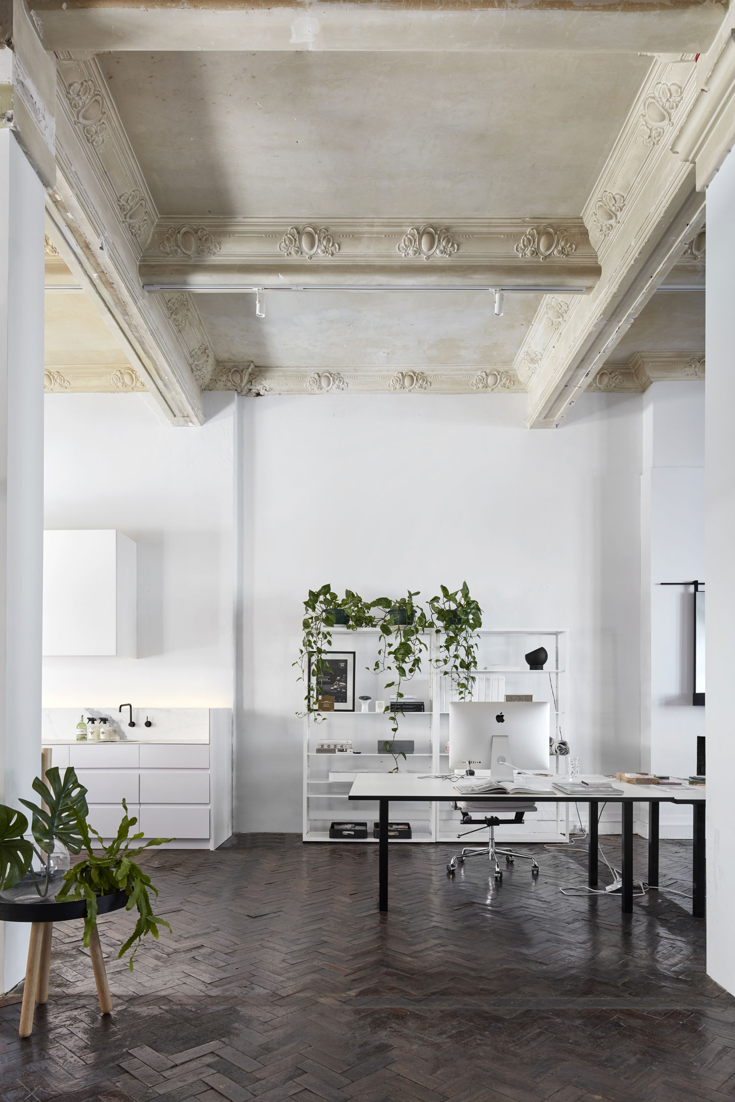 墨尔本斯特拉集体工作室,百年百货旧韵新潮共创办公空间-1