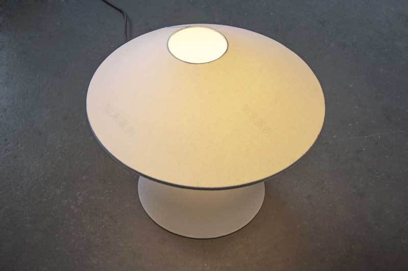 轻盈披风(这里Mantle常见意思为披风、斗篷 ,Light结合语境推测为轻盈的 ,最终翻译要结合具体的专业领域,若该翻译不符合你想要的,请提供更多背景信息) 丨Studio Marc Trotereau-10