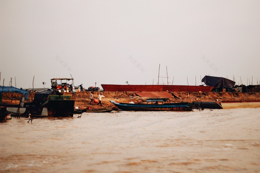 柬埔寨洞里萨湖居民生活-23