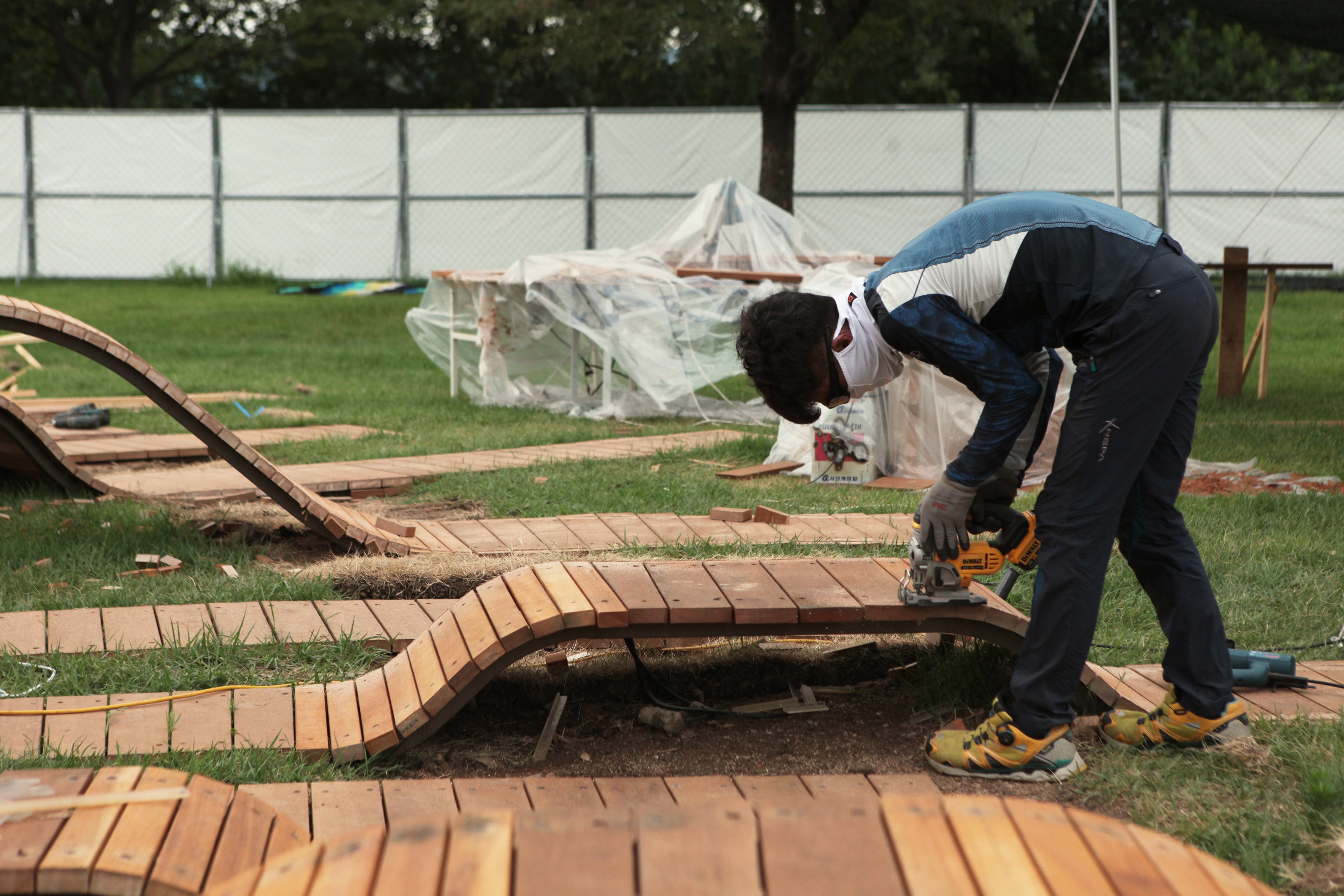 首尔汉江艺术公园“Root Bench”丨韩国首尔丨Yong Ju Lee Architecture-31