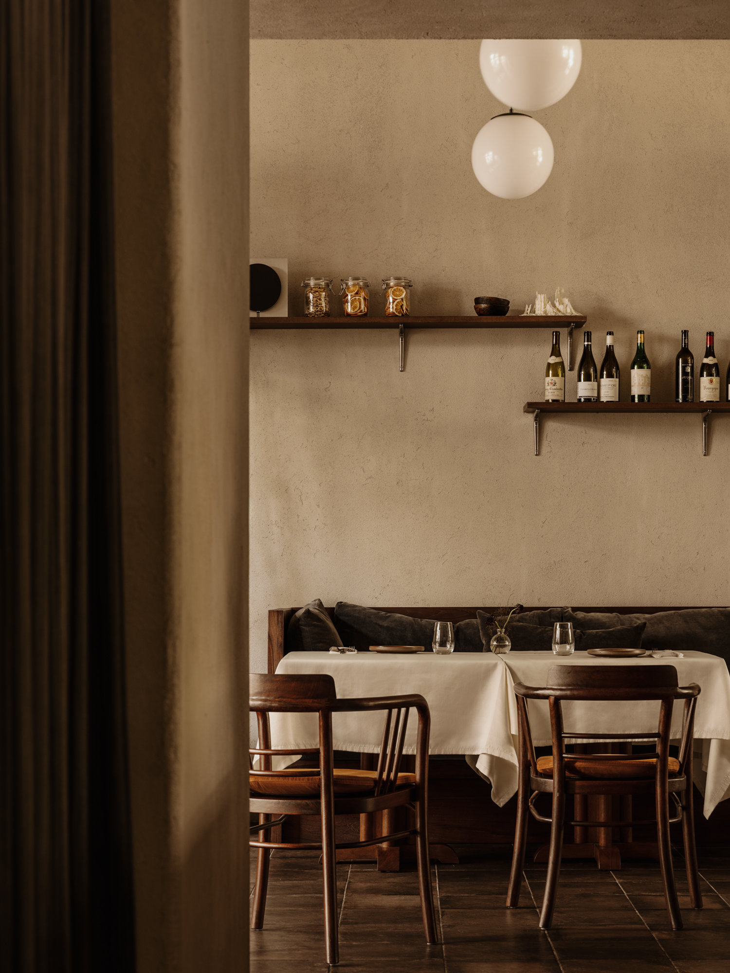 由于PAIX PiPi Hookan并非常见词汇，没有确切的对应翻译，可能是特定的名称，难以准确翻译丨中国广州丨尚壹扬设计（谢柯等8人）-12