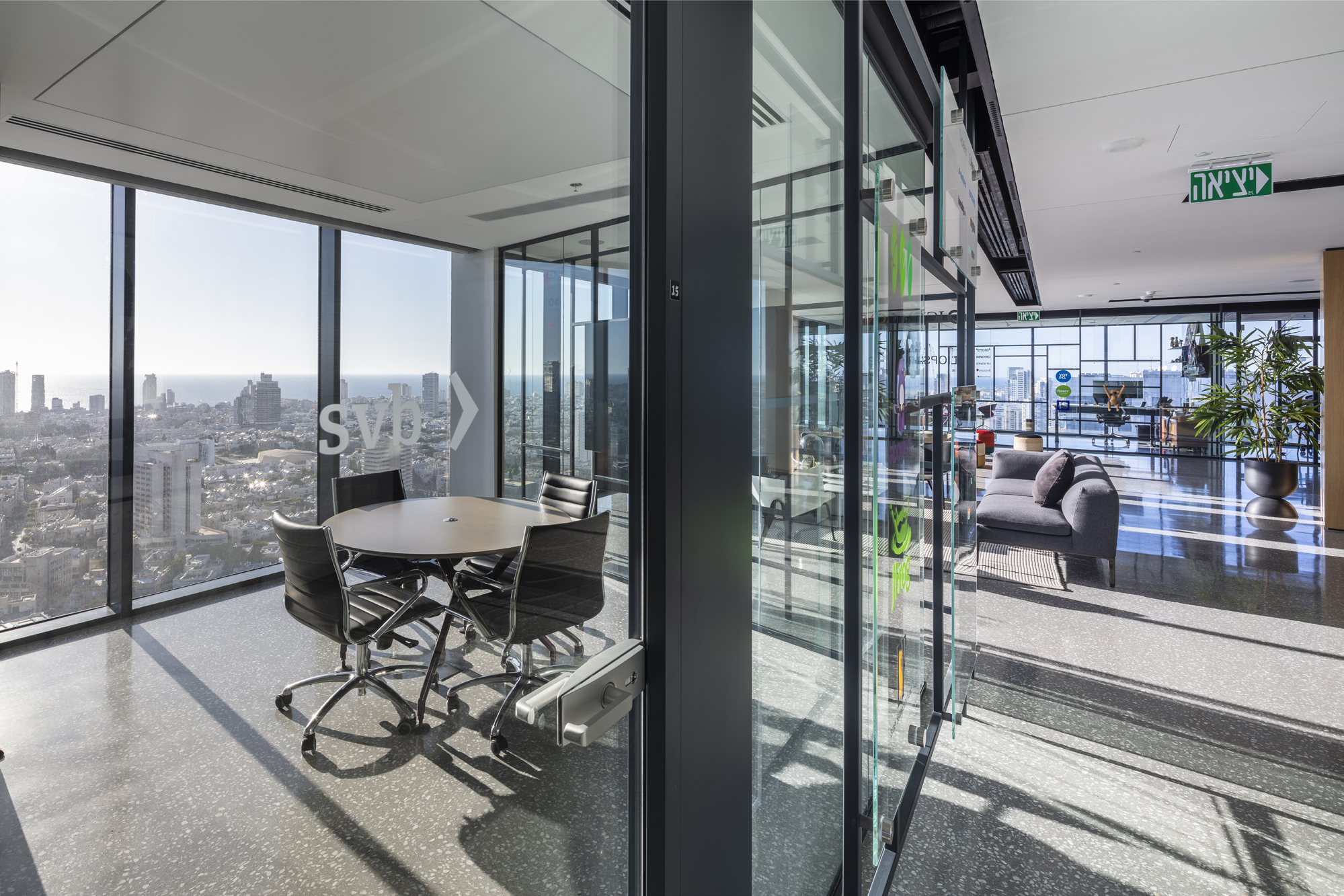 永恒之境 · 以色列 SVB 银行办公室设计-23