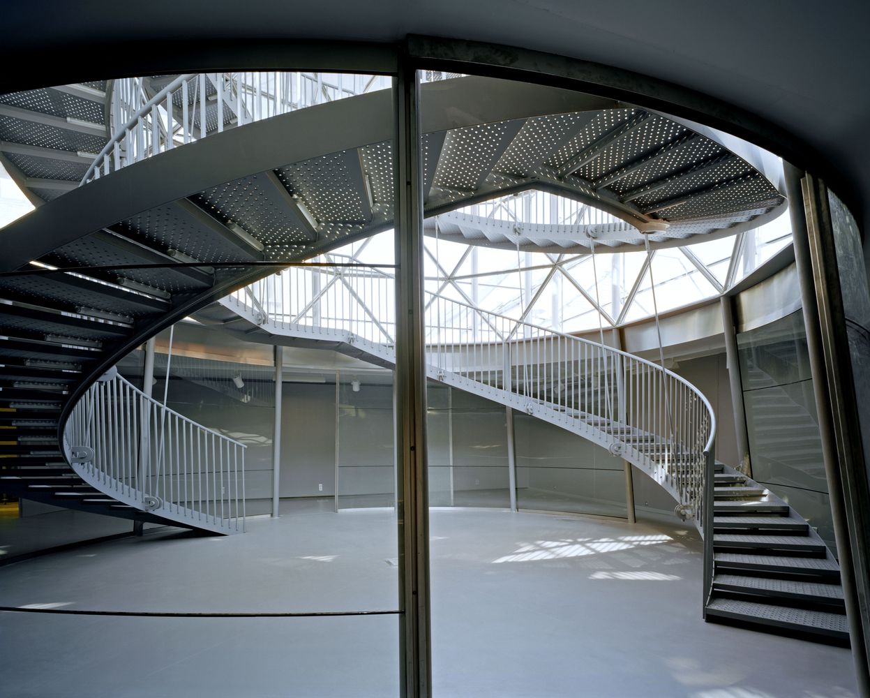 玻璃中心的艺术融合-46