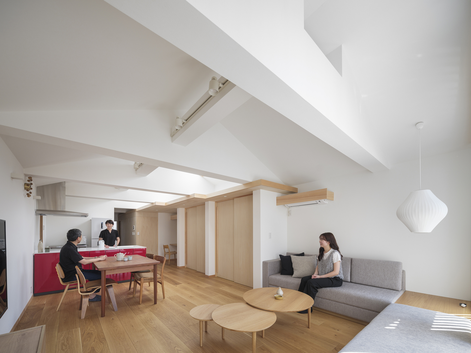 A House, Resident and Milk Delivery Service  / Meguro Architecture Laboratory-27