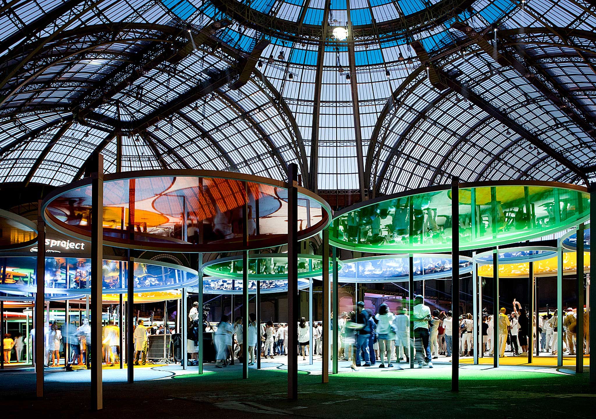 古怪风格的白色球形照明灯具

注：Bal Blanc 推测 Bal 可能拼写有误，正确的也许是 Boule（法语球） 之类的词，这里按推测理解为白色球；如果这是特定名称，可根据实际情况调整 -20