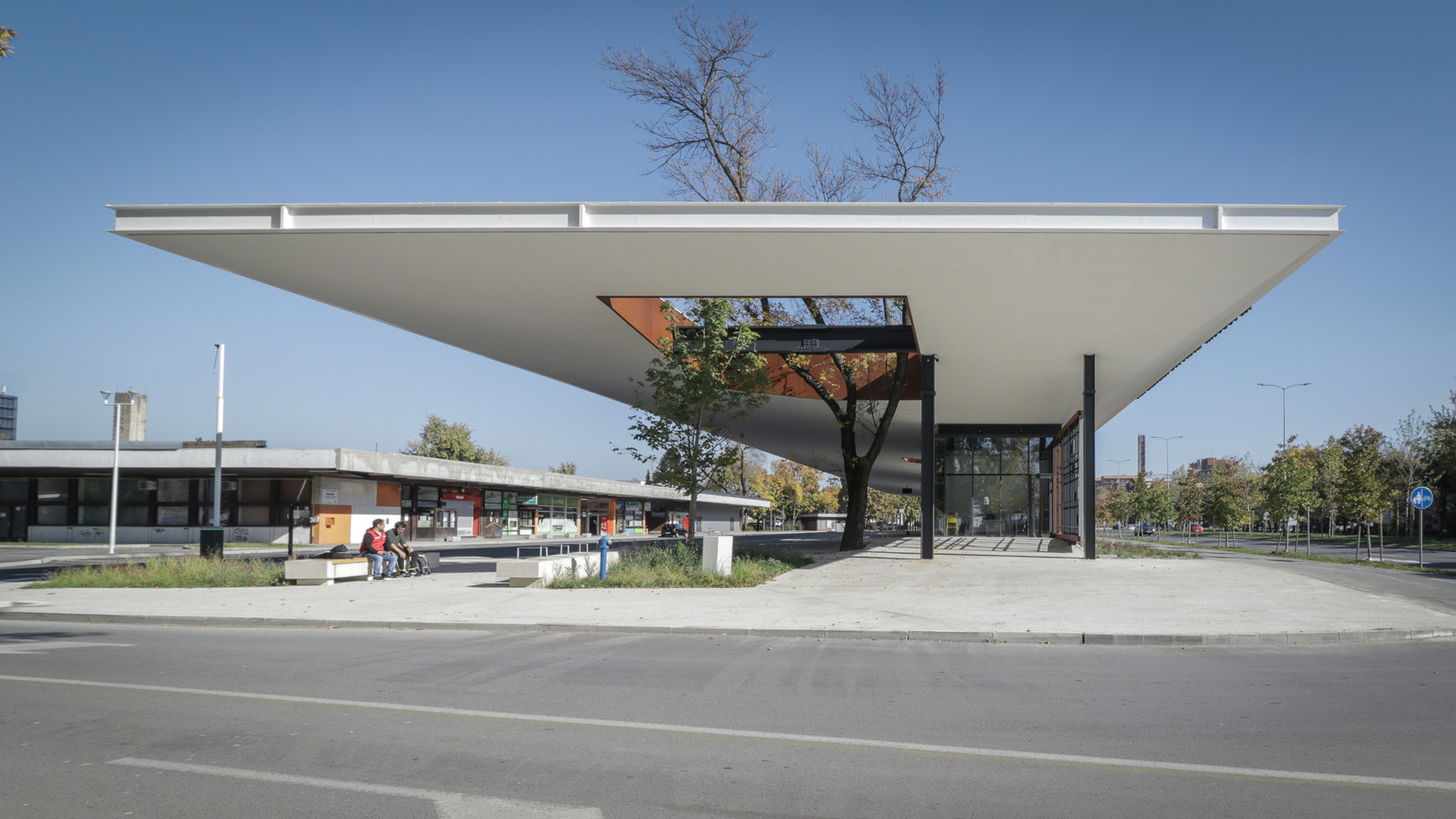 克罗地亚斯拉沃斯基·布罗德位巴士总站丨桑格勒+AVP 建筑师事务所-8