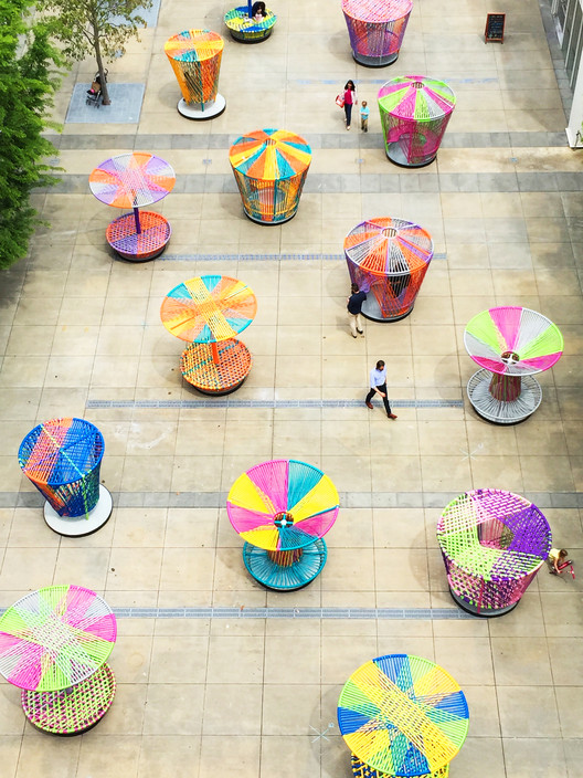 'Los Trompos'临时装置-17