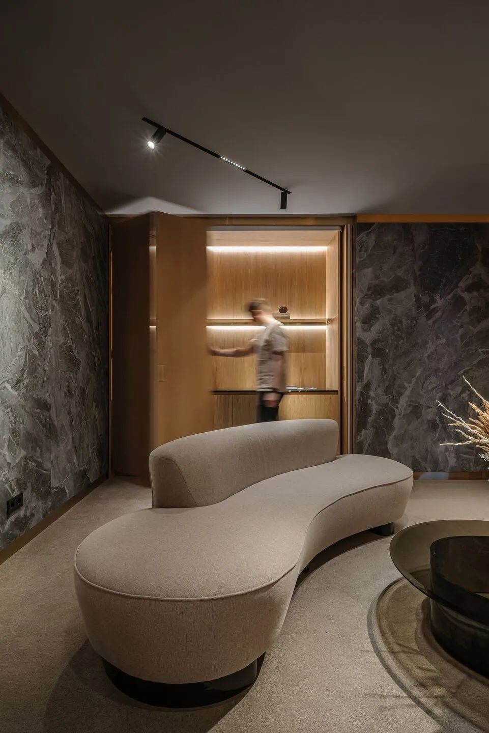 【664期】体验式试衣间，这个奢华的试衣间犹如咖啡厅-36