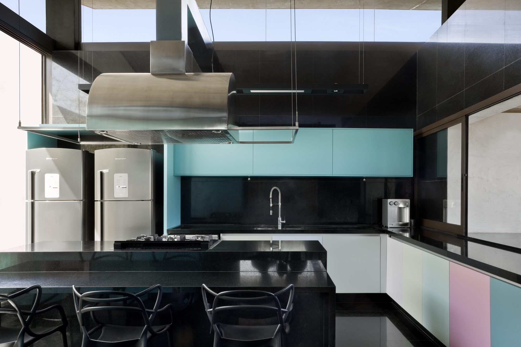 巴西 Goiânia 别墅 | “攀爬之屋”融入自然,展现个性-31