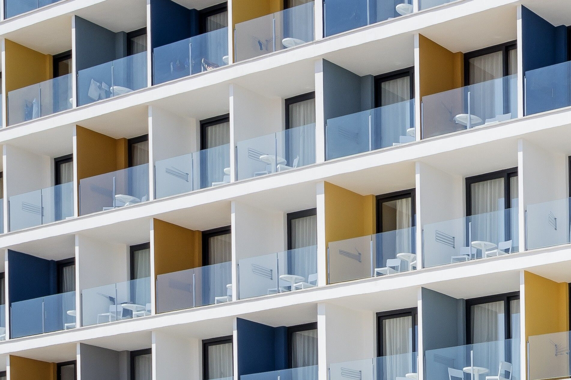 巴塞罗那 70 年代旧酒店的翻新奇迹-11