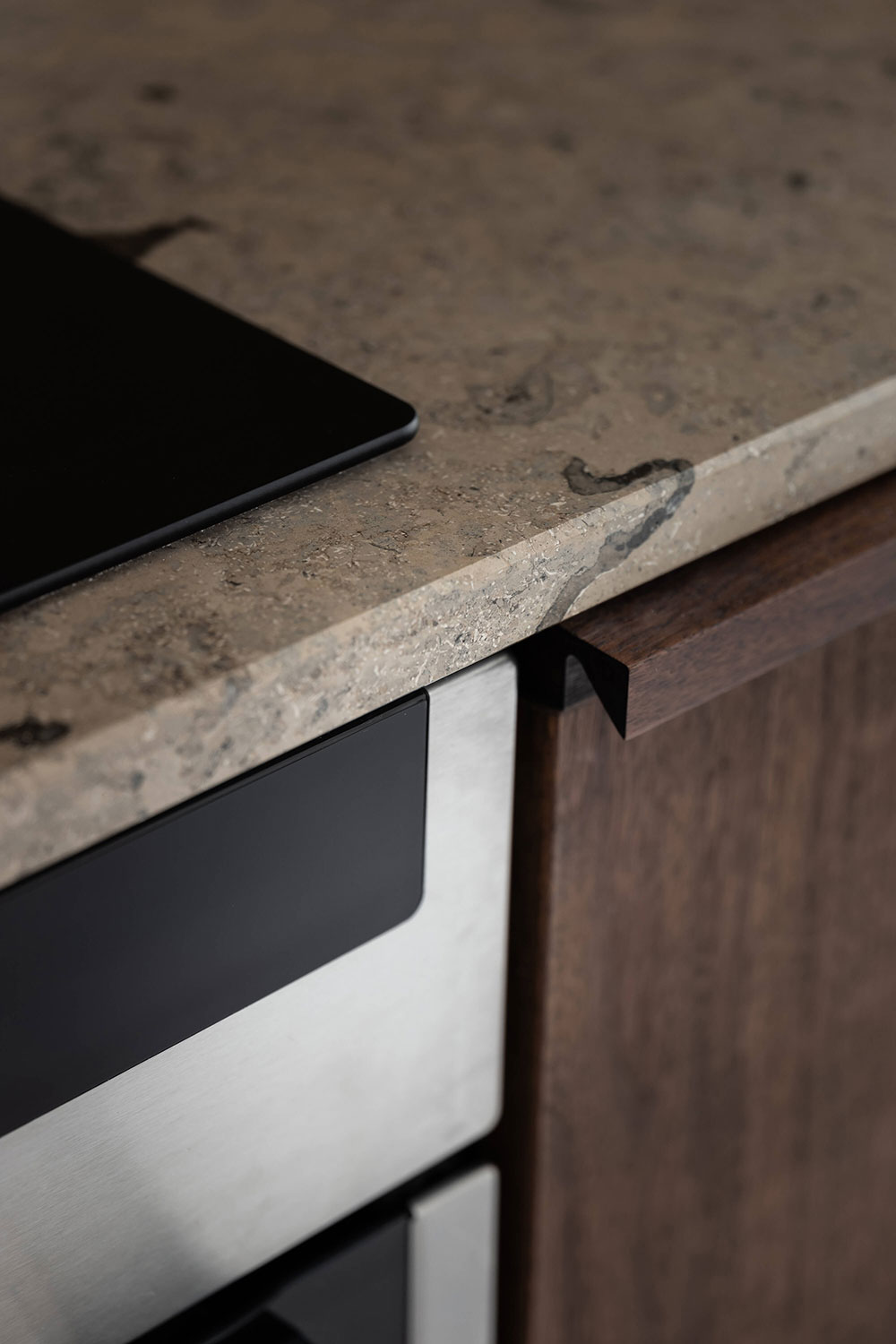 瑞典斯德哥尔摩现代简约家庭公寓设计-14