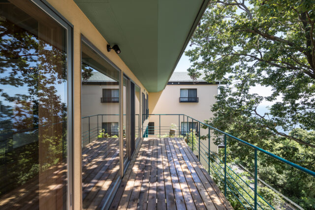 熱海の30度斜面に建つ家丨株式会社米村和夫建築アトリエ-45