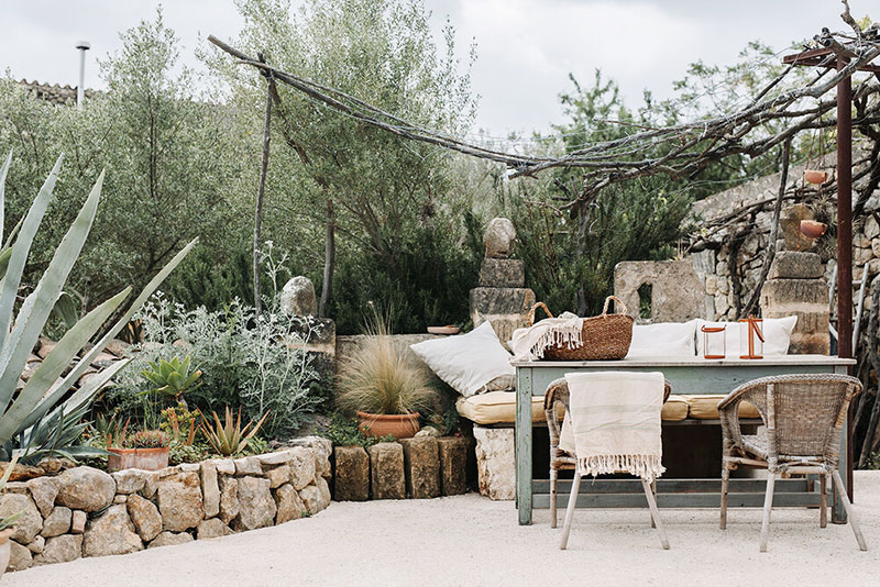 传统石材别墅的现代魅力-19