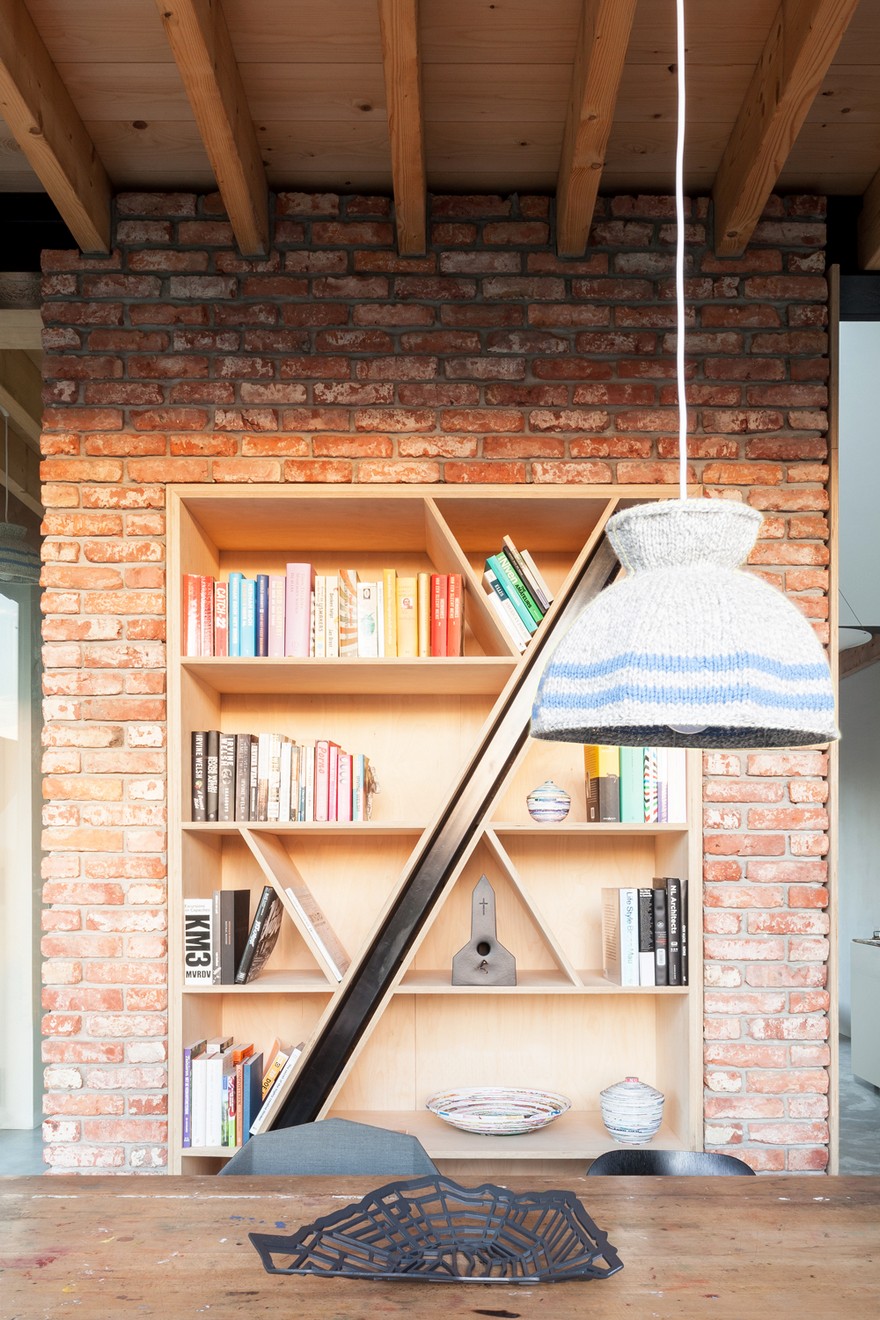 Old Brick House Replaced by a New Sustainable Timber House in Amsterdam-20