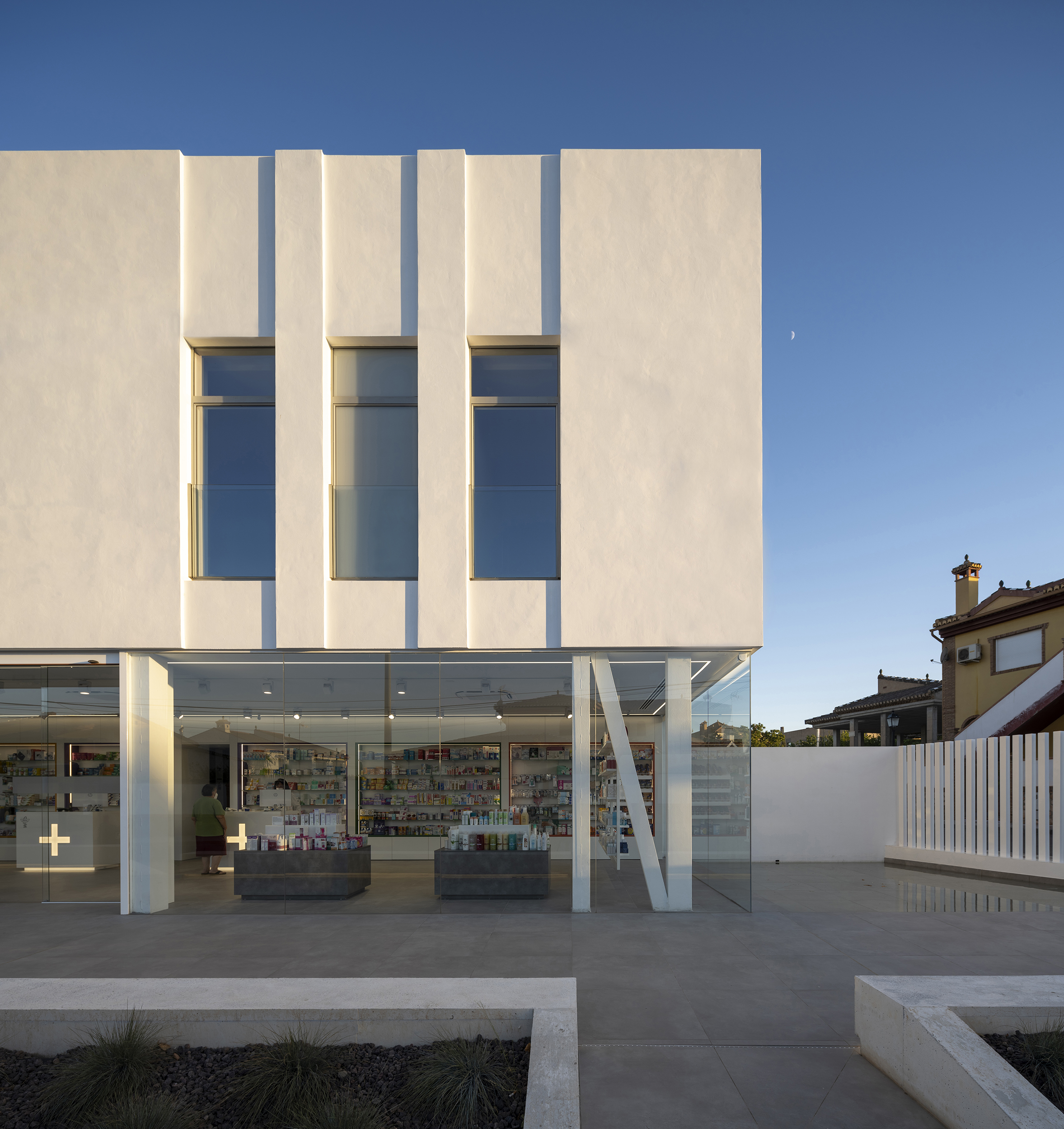 药店 住房 武器丨西班牙格拉纳达丨O·CO arquitectos-29