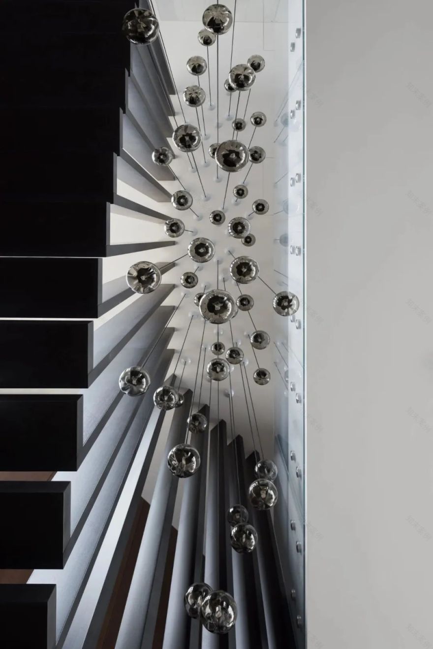 莫斯科郊区别墅,极简美学与自然融合的典范-77