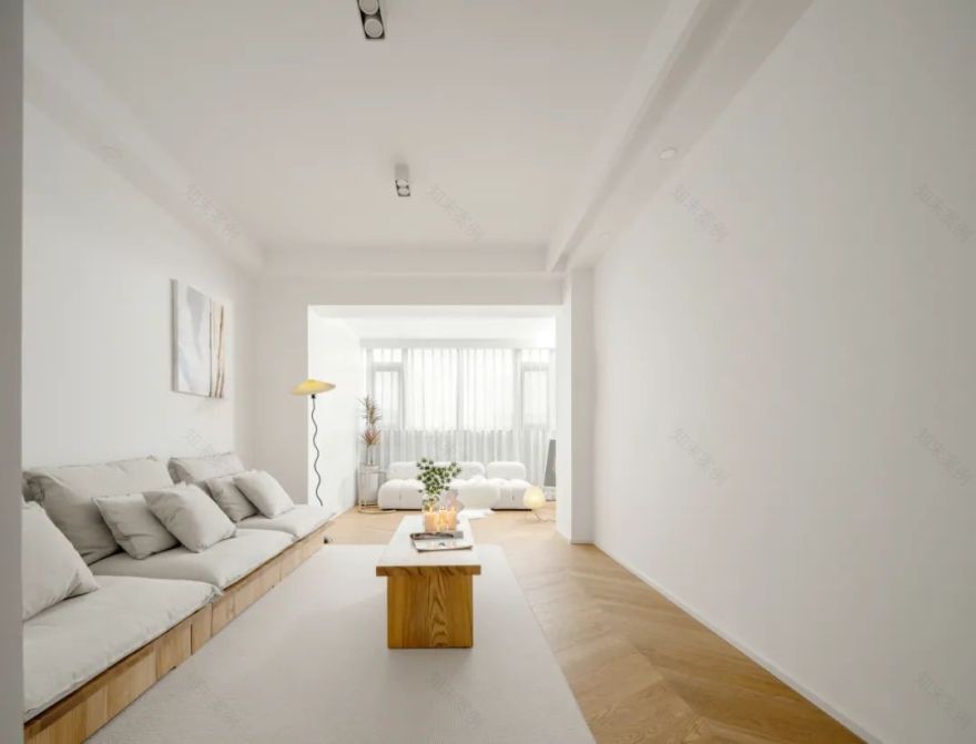 纯白++木色,打造舒适惬意的顶楼复式丨中国南京丨山舍建筑设计-6