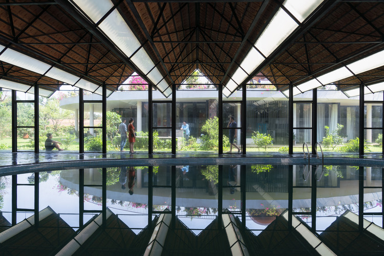 回归自然的现代乡村家园-22