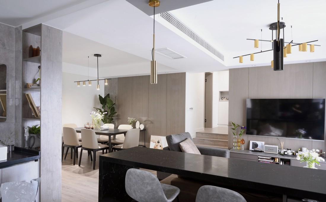 现代简约三居室 原木风格温馨家居设计-23