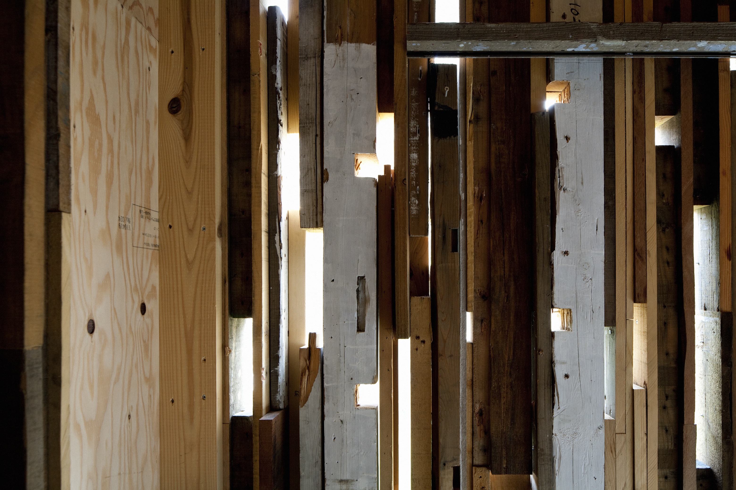 the wall of zudaji-13