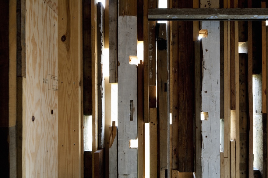 the wall of zudaji-13