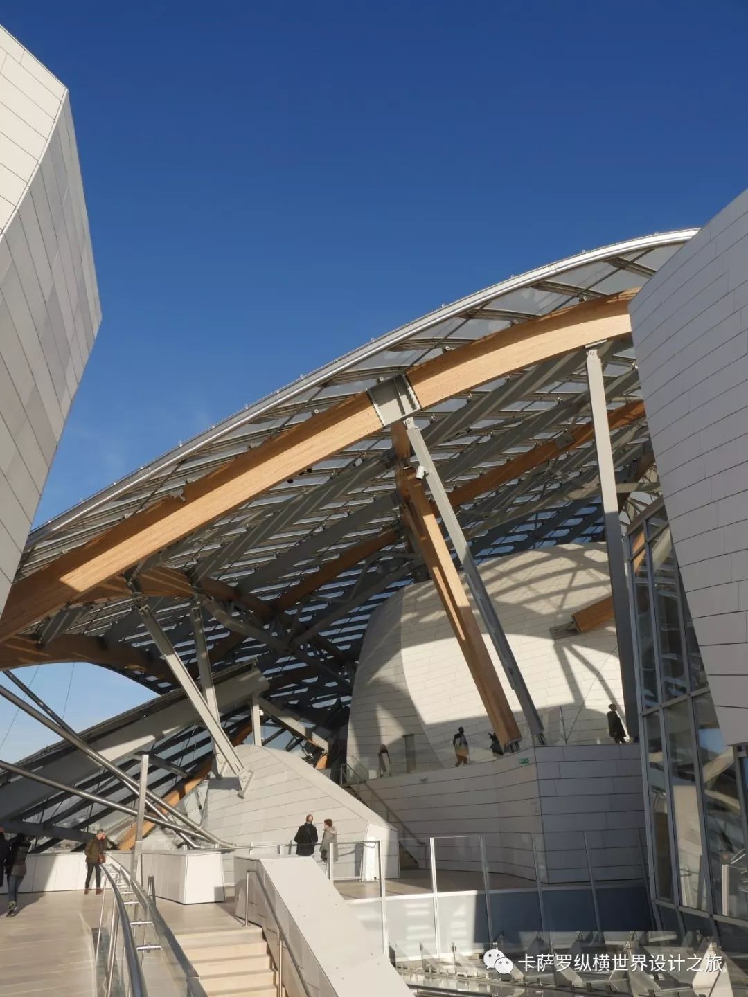 巴黎“文化水晶宫”——Frank Gehry 的 FLV 艺术中心设计-13