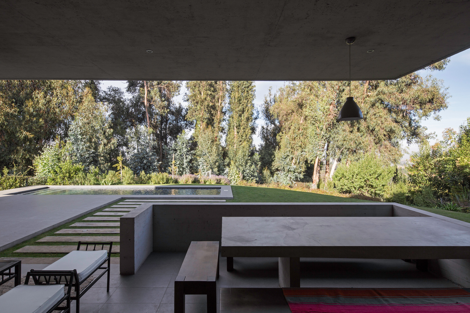 智利森林中的光影之家-31