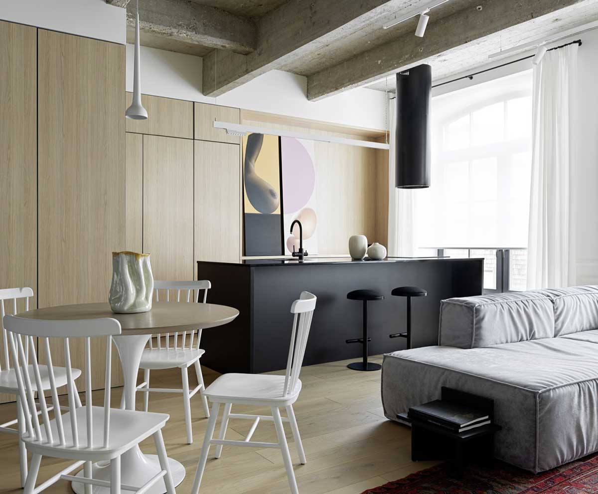 极简主义、造型和混凝土:莫斯科著名雕塑家女儿的公寓(72 平方米)-1