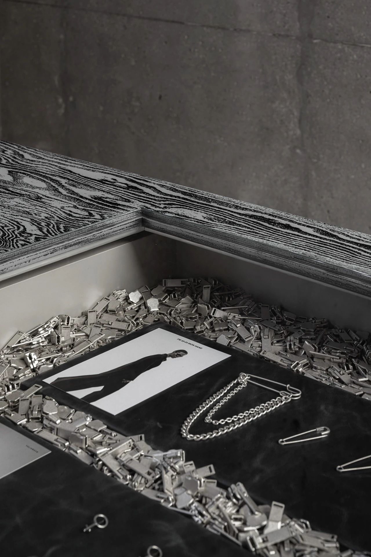 尤利亚波浪商店丨俄罗斯莫斯科丨Roman Gulyaev,Maria Tsakharias-43