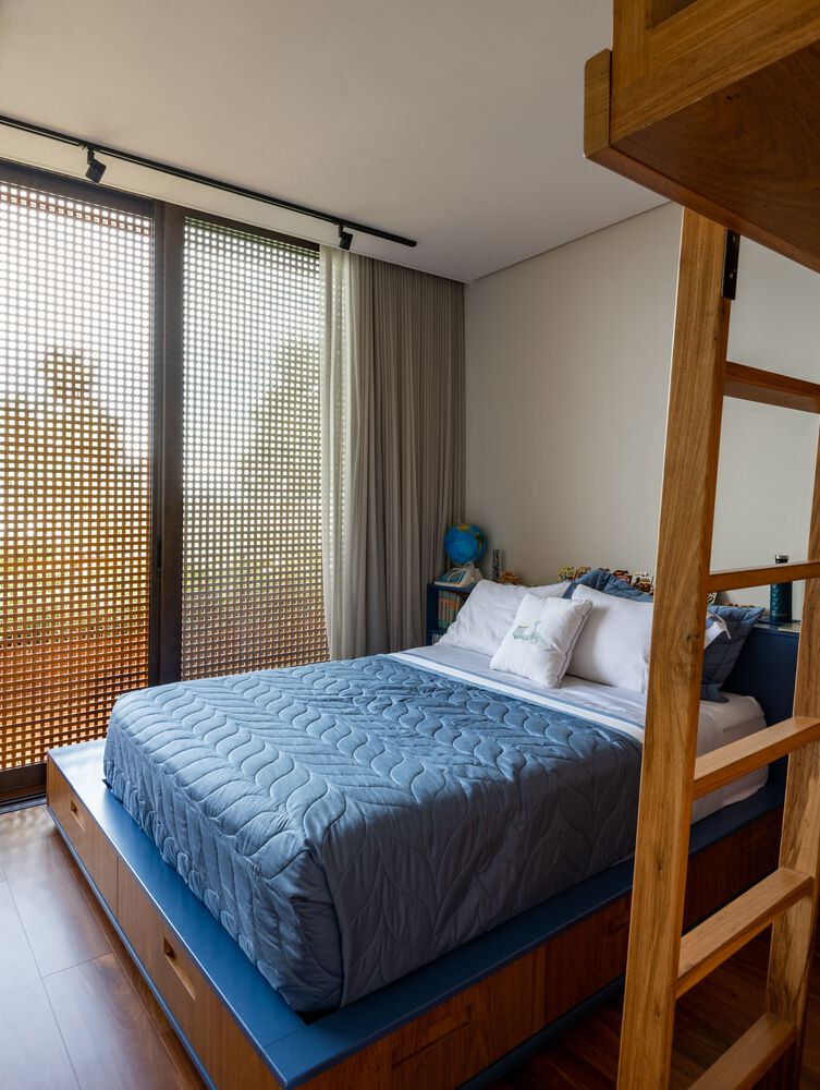 绿意盎然与自然共生的巴西家庭住宅丨巴西圣保罗-44