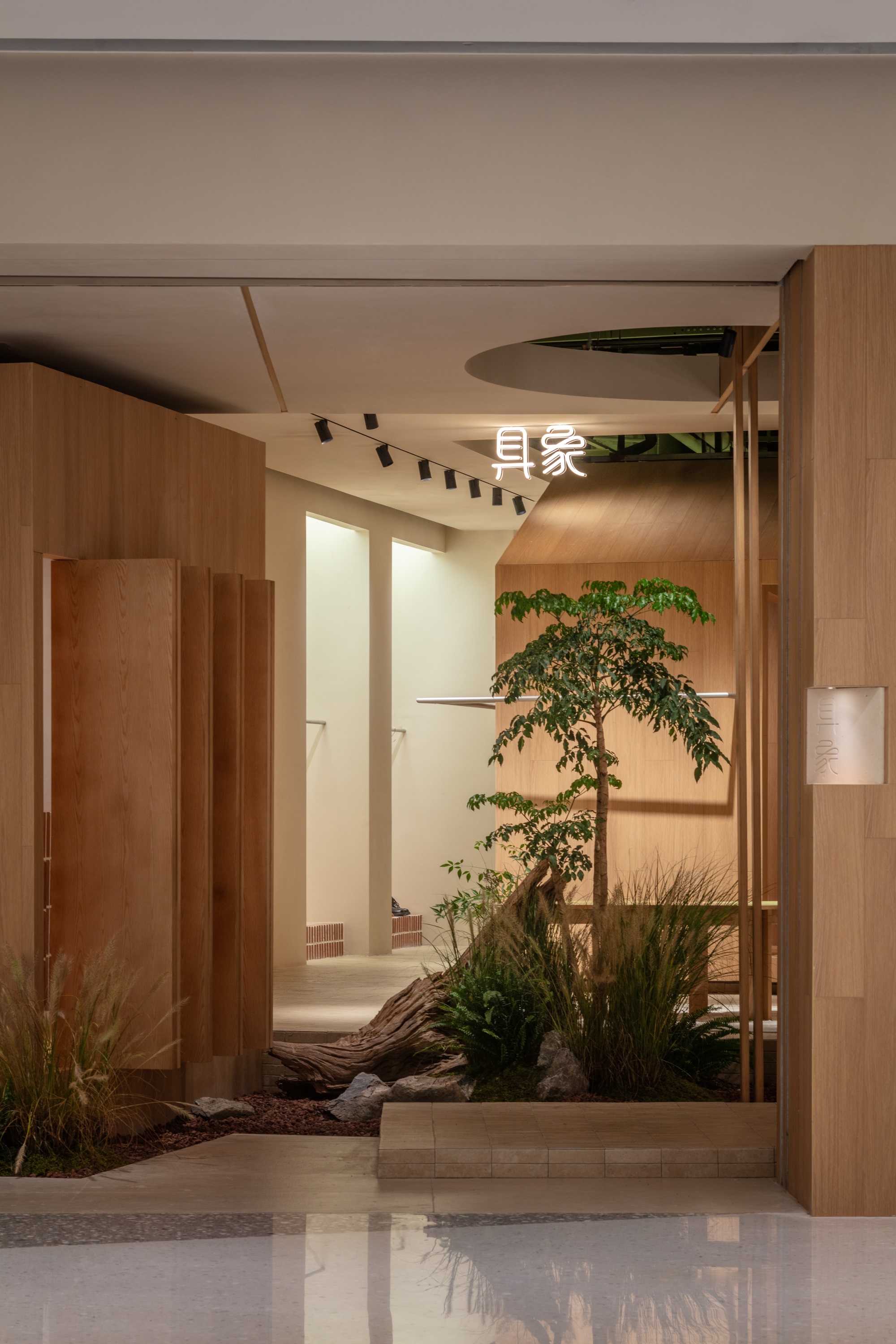 「具象」服装品牌概念店丨中国杭州丨木月建筑设计事务所-24