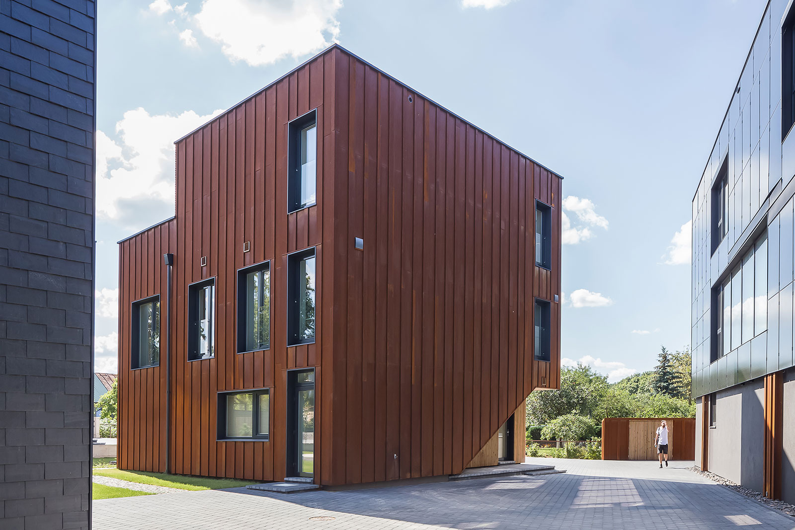 PRIVATE MULTI STOREY APARTMENTS IN KAUNAS | NEBRAU-38