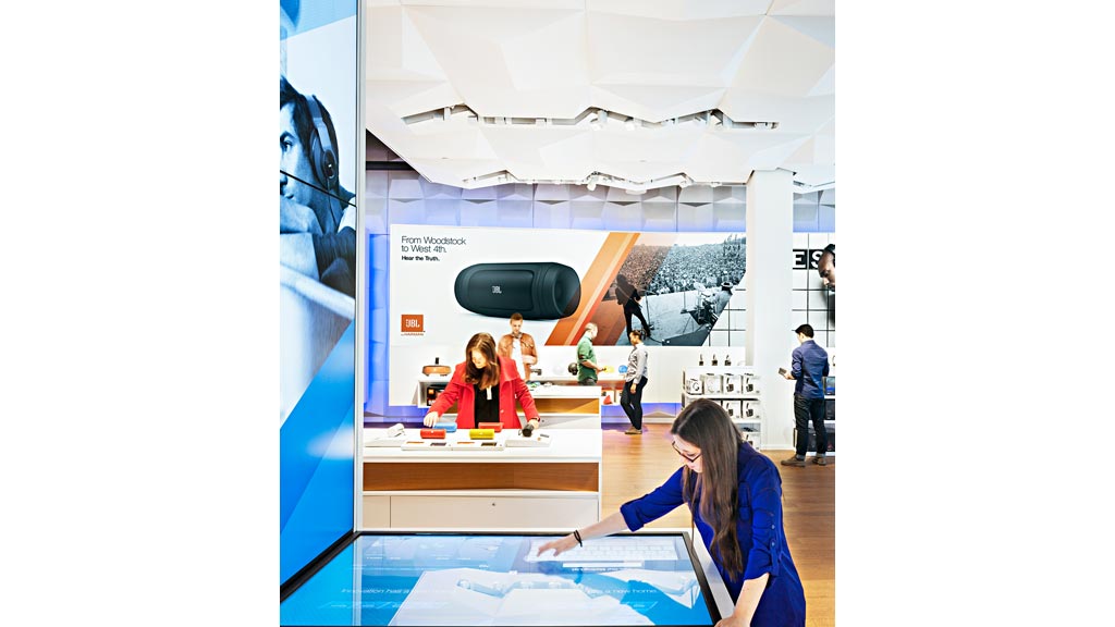 哈曼国际旗舰店-4